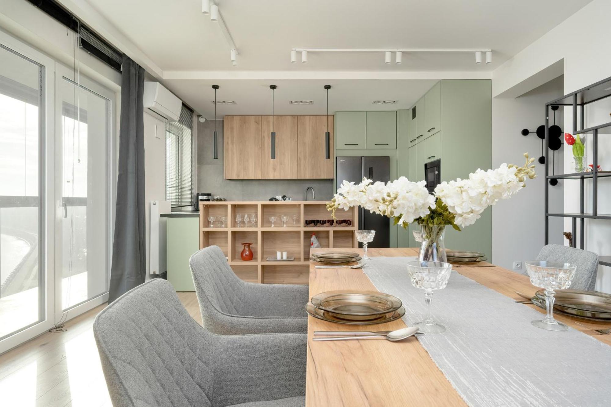 Exclusive River View With Balcony & Free Garage By Renters Prestige Breslau